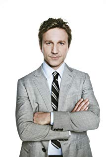 How tall is Breckin Meyer?
